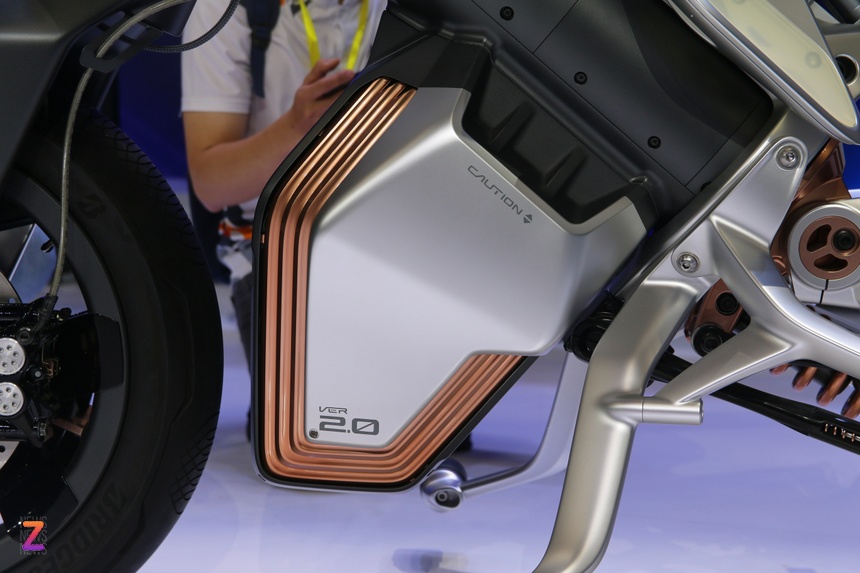 Yamaha Motoroid anh 9